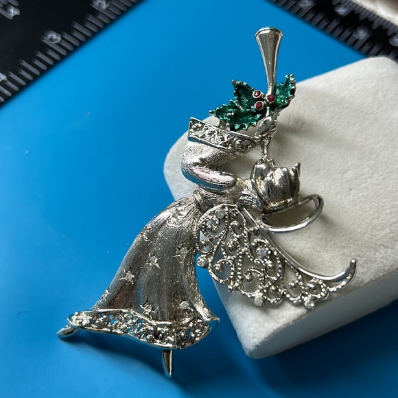 🖤JJ Vtg Angel brooch - Picture 4 of 13